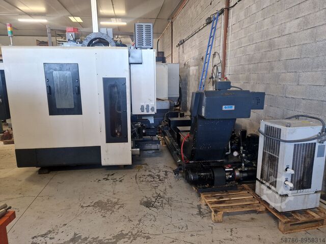 Vertikales Fräszentrum AMS ACE Mikromatic Super Dart