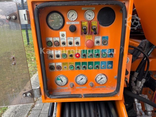 Vacuum tank truck MAN MAN TGS 26.440 / Müller Wasserrückgewinner #474