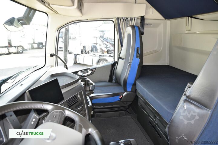 Standard tractor unit VOLVO FH 460 Globetrotter XL Varios i-Save