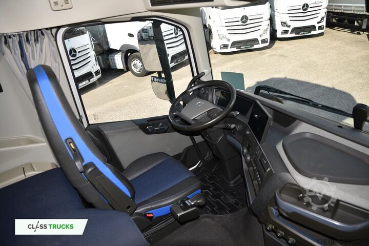 Standard tractor unit VOLVO FH 460 Globetrotter XL Varios i-Save