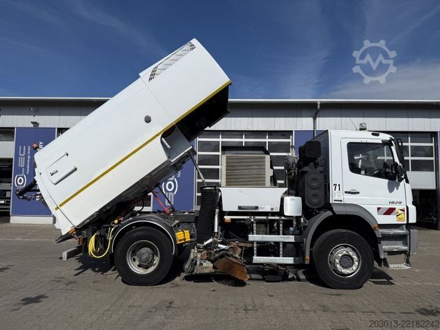 Kehrmaschine MERCEDES-BENZ AXOR 1829 Kehrmaschine BUCHER