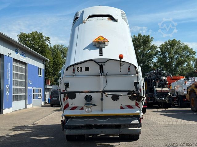 Kehrmaschine MERCEDES-BENZ AXOR 1829 Kehrmaschine BUCHER