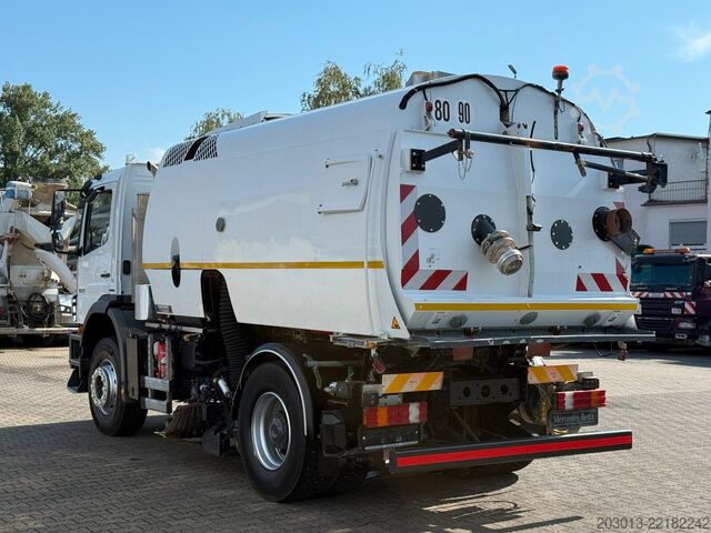 Kehrmaschine MERCEDES-BENZ AXOR 1829 Kehrmaschine BUCHER