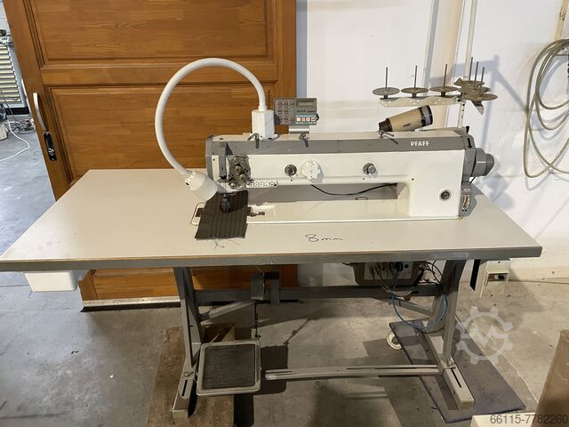 3 transport,2 needle,flat bed sewing PFAFF 1526