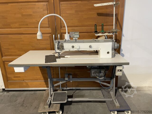 3-Transport, 2-Nadel, Flachbettnähen PFAFF 1526