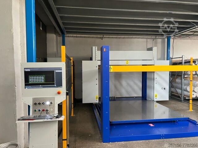 Schneidemaschine für Polyurethanschaum Straszyński Kołodziejczyk Pionowy RV2100/2500 poziomy SK3500