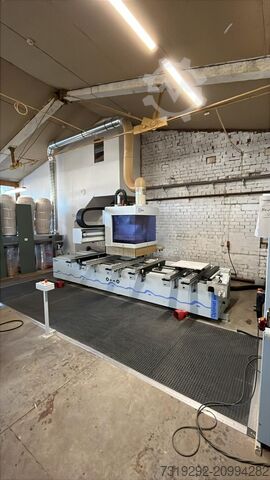 CNC milling center Weeke BHC 400