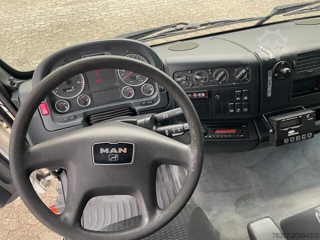 Flower transporter MAN TGL 10.220 TGL 10.220 Doka Blumentransporter