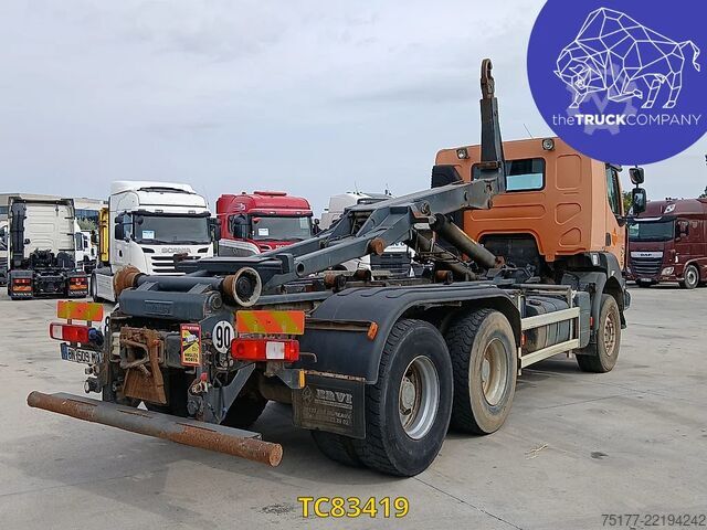 Container transportation Renault Kerax 370