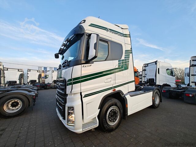 Standard tractor unit Ford Truck F-Max
