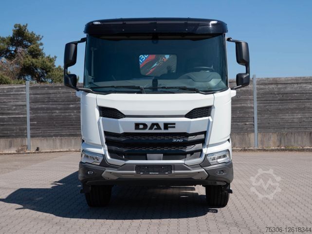 Kipper LKW DAF XDC 370 FA Meiller Krankipper HMF