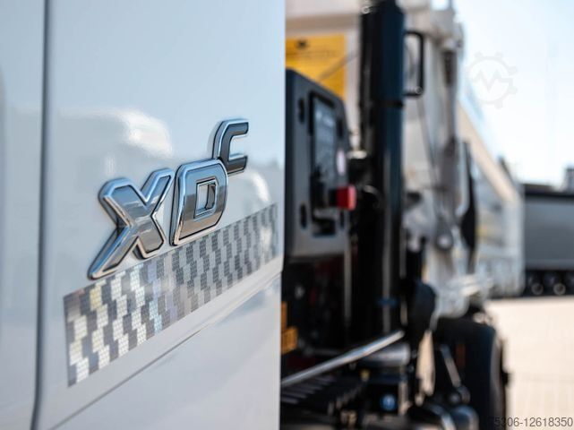 Autokran DAF XDC 370 FA Meiller Krankipper HMF