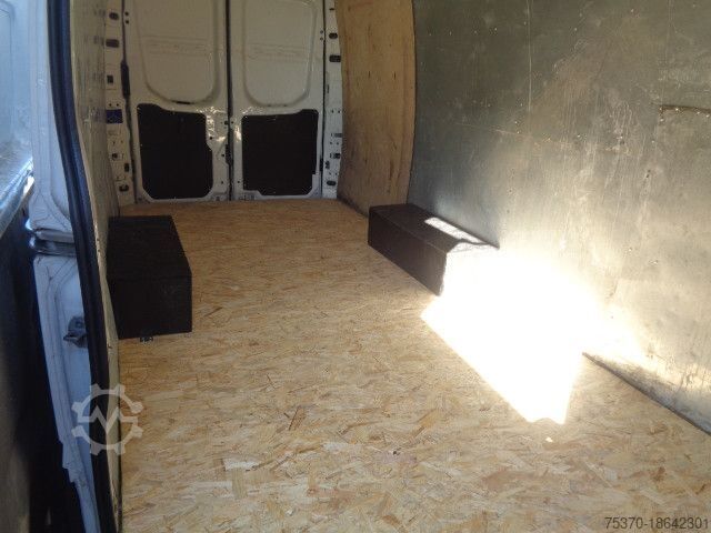 Panel van IVECO DAILY 35S16 - 4100