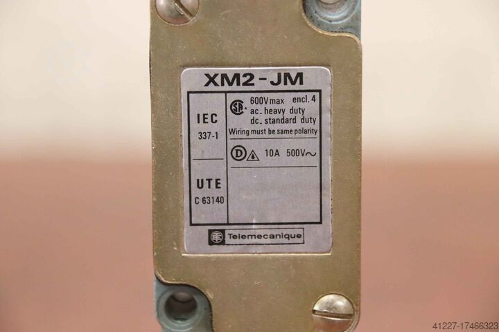 Pressure switch Telemecanique XM2-JM 160