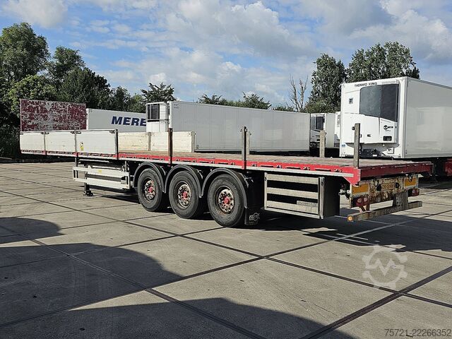 Loading platform with walls PACTON T3-009 With boards