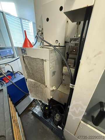 CNC Vertikales Bearbeitungszentrum MORI SEIKI SV 50