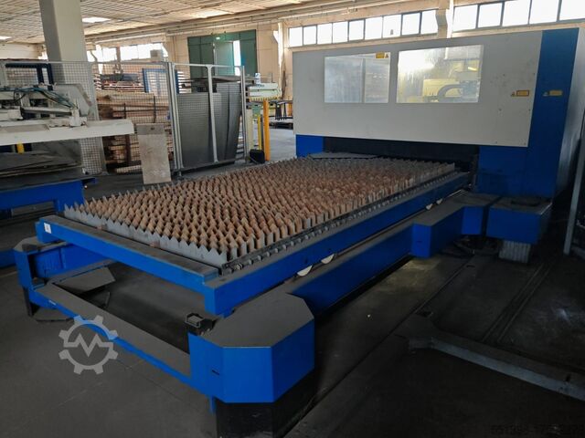 Laser cutting machine TRUMPF TruLaser 3030 - 3,2 kw + RotoLas !