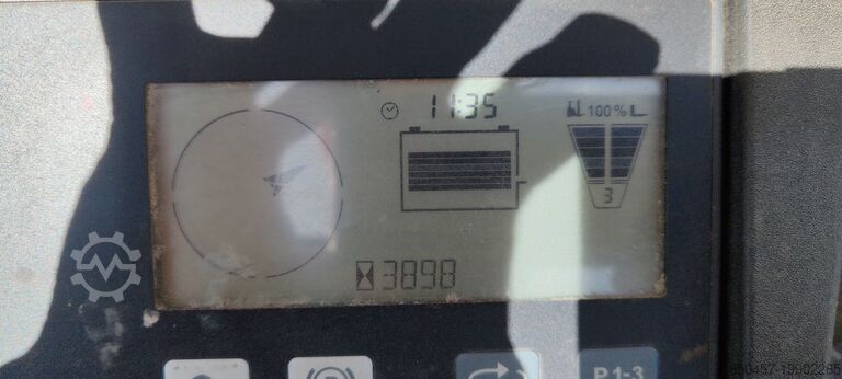 Sitz-Gabelhubwagen Jungheinrich ESE220 2400mm