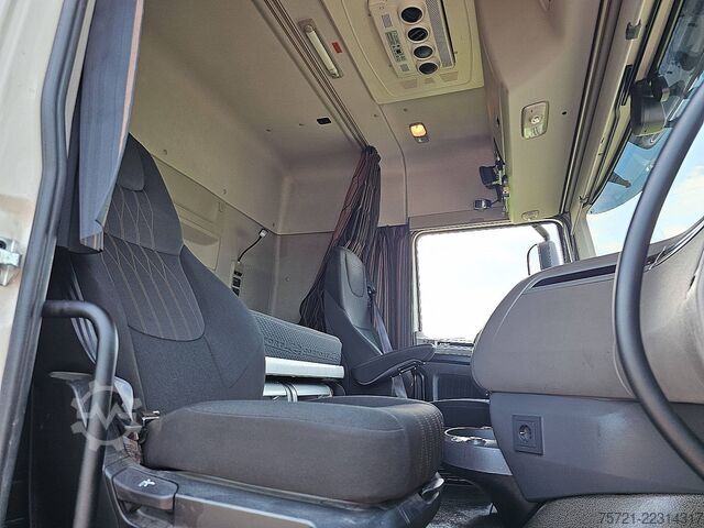 Schiebeplane DAF XF 450 FAN