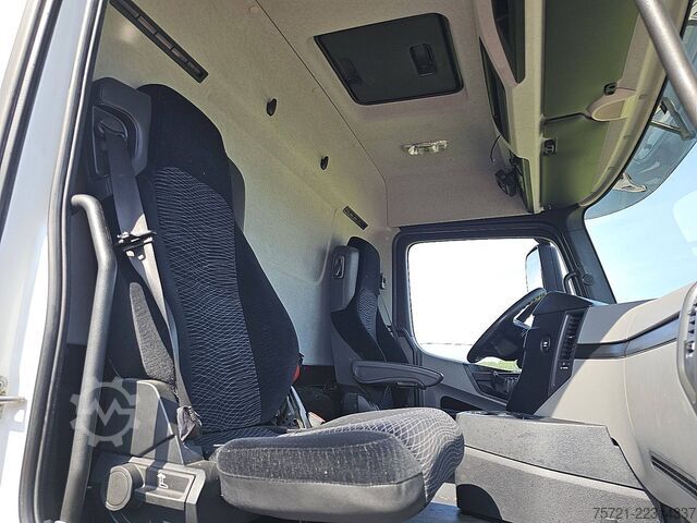 Kühl-/Tiefkühltransport MERCEDES-BENZ ANTOS 1824 FRIGO TAILLIFT