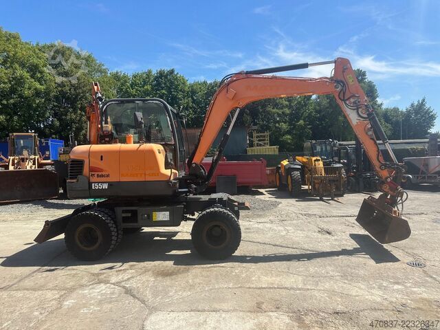 Mobile excavator BOBCAT E 55W Mobilbagger