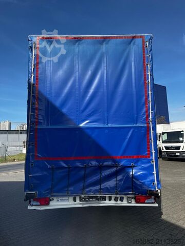 Schiebeplane MAN TGL 8.220 Jumbo Gardine