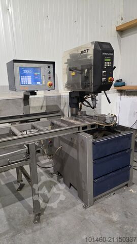 Automatischer Zuführtisch für Bohrstraße XYZ Flott P40 ST FB dofra x y table