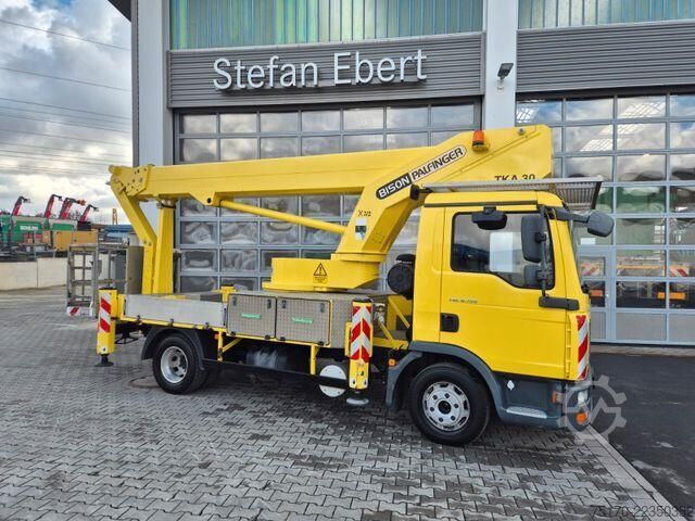 Lkw-Arbeitsbühne MAN TGL 8.150 4x2 Bison Palfinger TKA 30