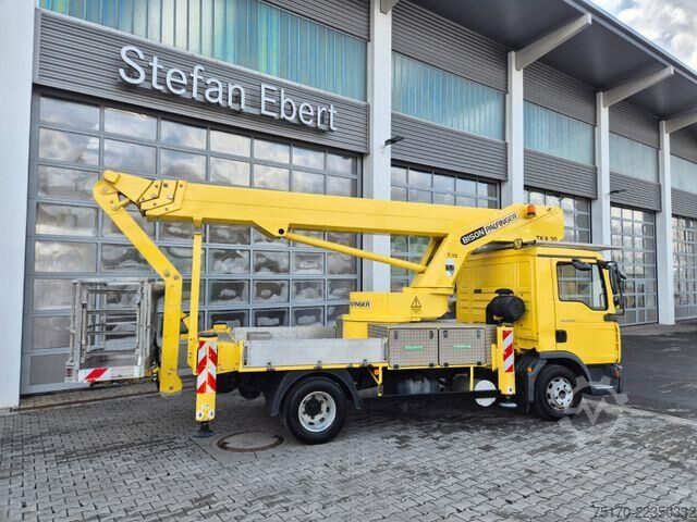 Lkw-Arbeitsbühne MAN TGL 8.150 4x2 Bison Palfinger TKA 30