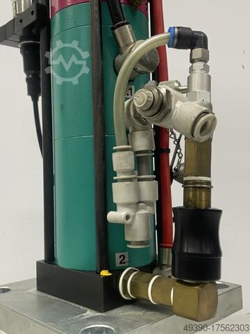 Kraftpaket, Pneumohydraulischer Zylinder, ; Hydro-Pneumatikpresse, Pneumatikpresse, Druckluftpresse, TOX Pressotechnik S04.00.050.12D