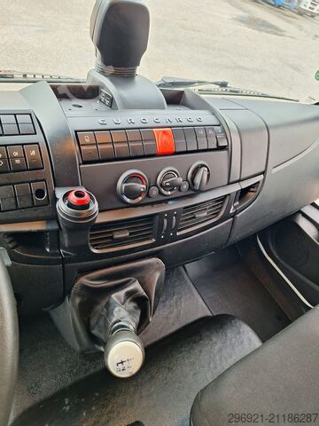 Box truck Iveco EuroCargo 75
