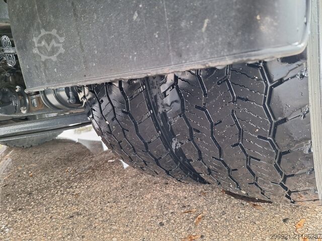 Box truck Iveco EuroCargo 75