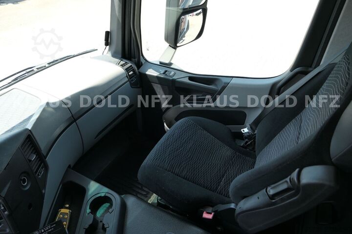 Refrigerated truck MERCEDES-BENZ Antos 1833 Kühlkoffer Bi-Temp. LBW Euro 6