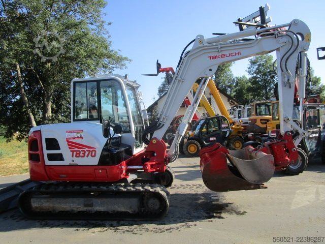 Minibagger Takeuchi TB 370 - Powertilt + Schnellwechsler-Klima-4 Löffe