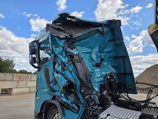 Standard SZM VOLVO FH 460 Basic Turbo Unfall, 2 Kreis-Hydraulik