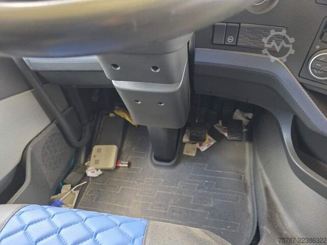 Standard SZM VOLVO FH 460 Basic Turbo Unfall, 2 Kreis-Hydraulik