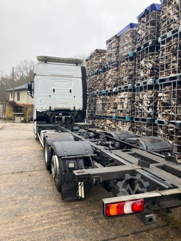 Wechselfahrgestell LKW MERCEDES-BENZ 2545 Bigspace Retarder