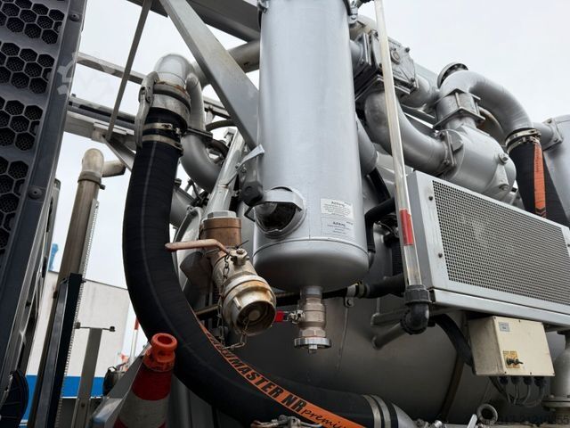 Saugwagen MAN 28.400 6x2 Kanalreiniger Kombi MÜLLER 10.500 L