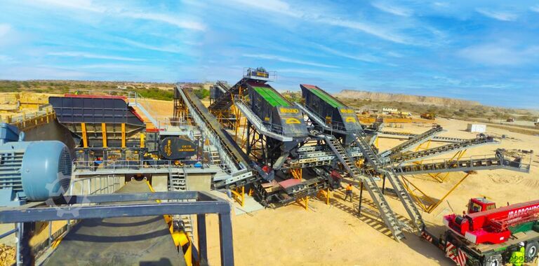 Rüttelsieb FABO TE series 2200x6000mm vibrating screen