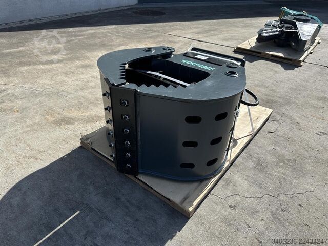 Cargo box  