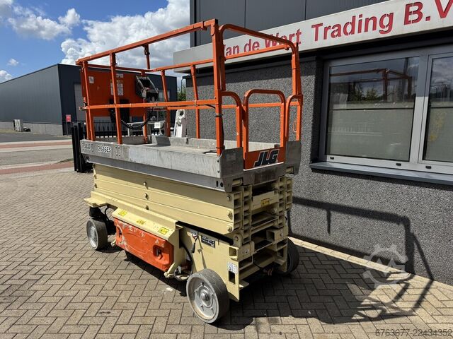 JLG 2646ES Scissor Lift Platform / Work Platform / Scissor 10M Working Height Electric 2006 JLG 2646ES SchaarHoogwerker / Arbeitsbuhne / Sciccor 10M werkhoogte Elektrisch 2006