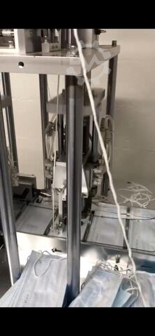 Maschine zur Herstellung von medizinischen Masken BCAMCNC AUTOMATIC FACE MASK MACHNIE 1+2