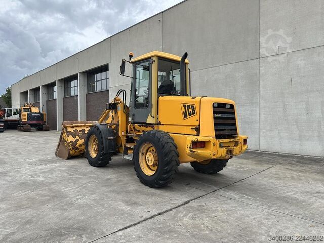 Lader JCB 411