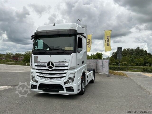 Crane Mercedes-Benz Actros L 1945
