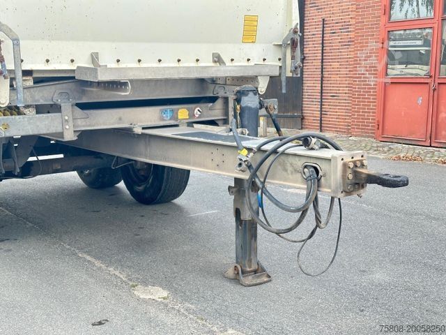 Three-way tipper trailer SCHMITZ CARGOBULL SGF C2 Tandem 3Seitenkipper