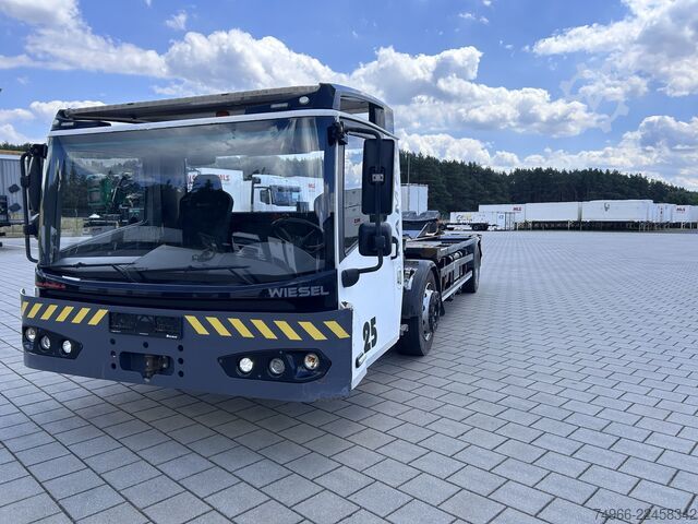 Wechselfahrgestell LKW Kamag Rangierfahrzeug/Wiesel 8x zuverkaufen