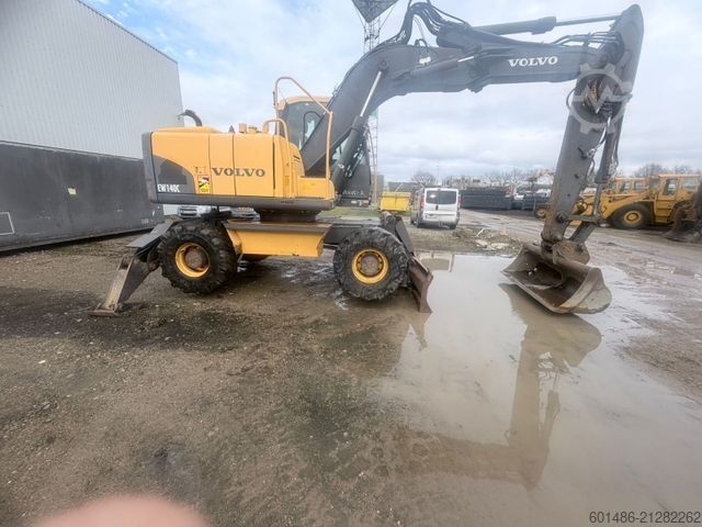 Mobilbagger VOLVO EW 140 C Baujahr 2010