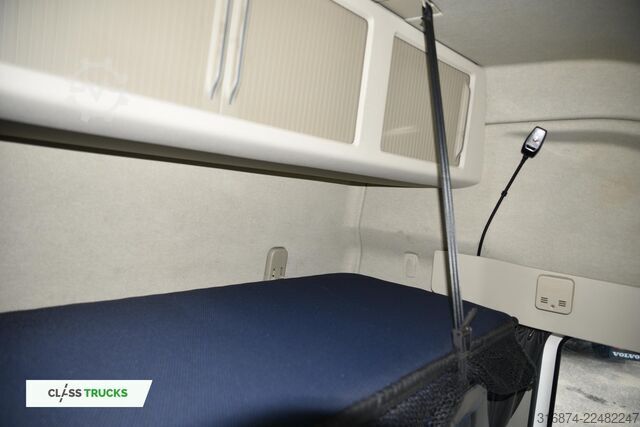 Standard tractor unit VOLVO FH 500 XL Retarder i-ParkCool ACC