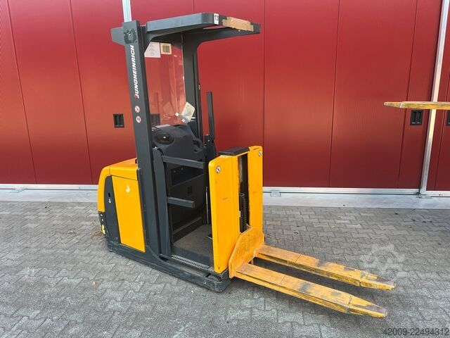 Order picker electric forklift pallet truck Jungheinrich EKS 110  ECE 320
