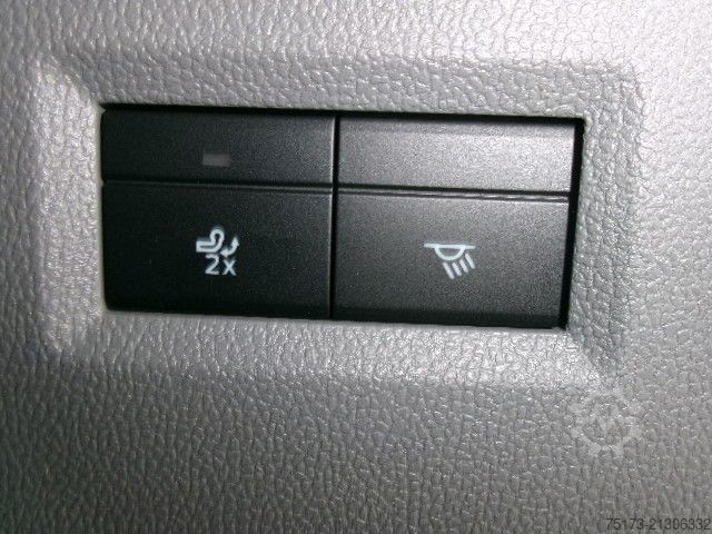 Kleinbus FORD Tourneo Custom Bus 320 L1 4x4 Active AHK B&O